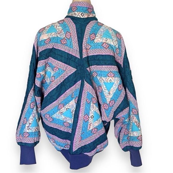 Vintage 1980’s Quilted Triangular Patchwork Batwing 3/4 Sleeve Bomber Jacket - Picture 4 of 16